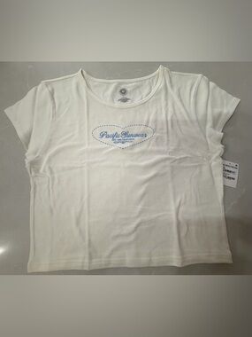 NWT Pacific Sunwear Cream Crop Tee with Blue Heart Script, XL